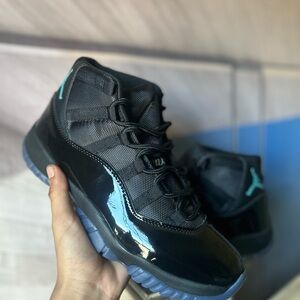Air Jordan 11 Gamma Blue